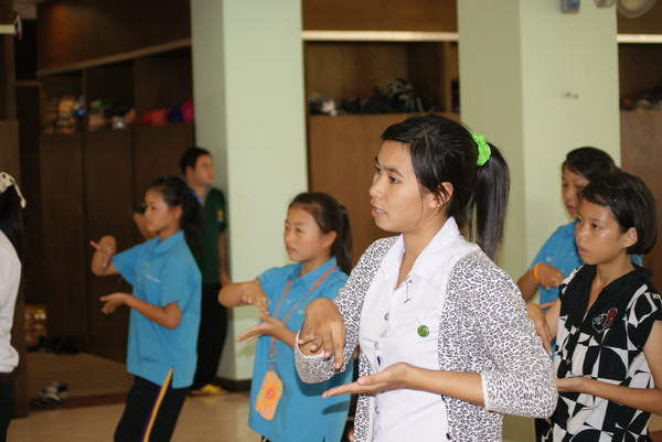 ../Picture/2553/MJUP2010091315113403.JPG