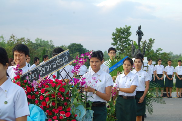 ../Picture/2553/MJUP2010110218225002.JPG