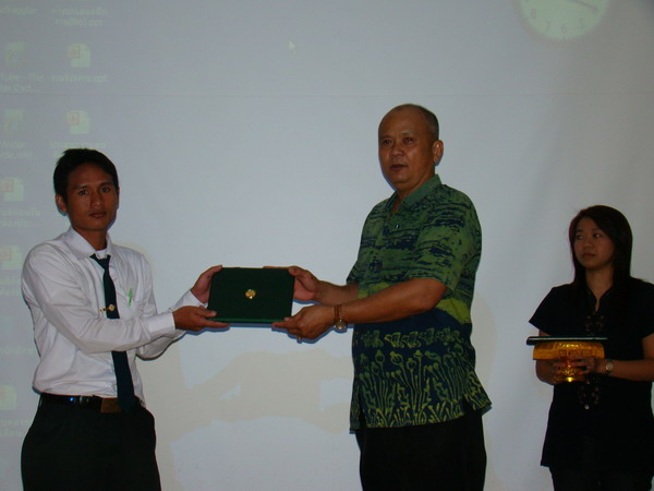 ../Picture/2553/MJUP2010110910302903.JPG
