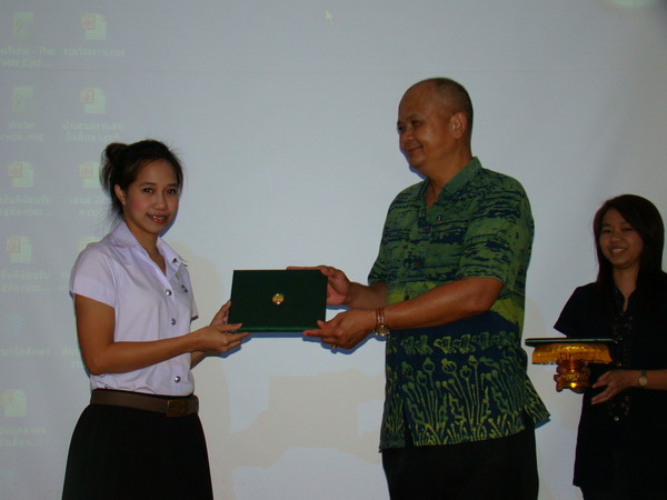 ../Picture/2553/MJUP2010110910302905.JPG