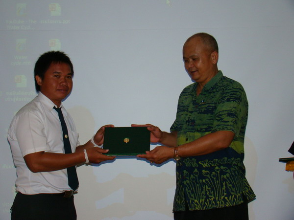 ../Picture/2553/MJUP2010110910310102.JPG
