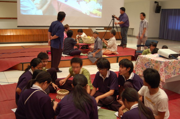 ../Picture/2553/MJUP2010112315032103.JPG