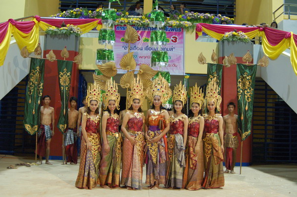 ../Picture/2553/MJUP2010112917150301.JPG