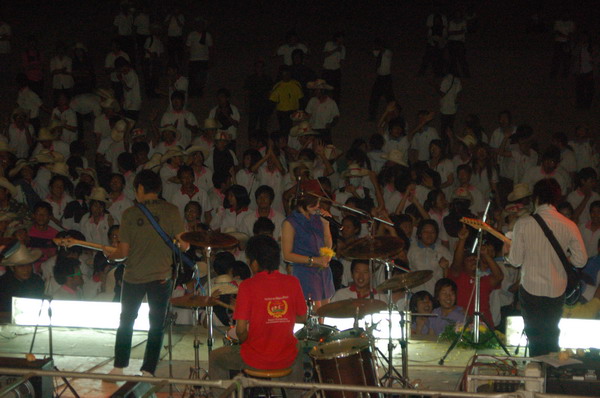 ../Picture/2553/MJUP2010112917150307.JPG
