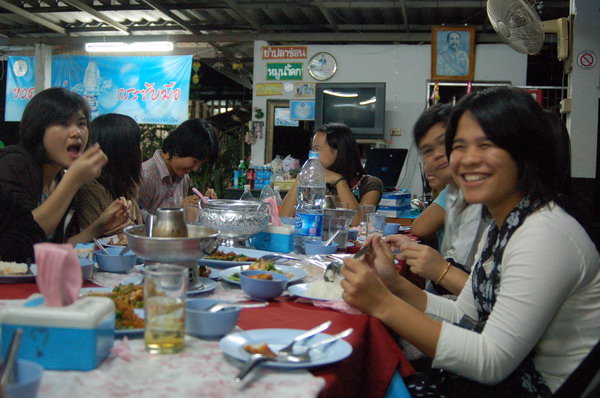 ../Picture/2553/MJUP2010120215152209.JPG