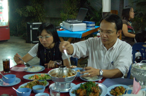 ../Picture/2553/MJUP2010120215160302.JPG