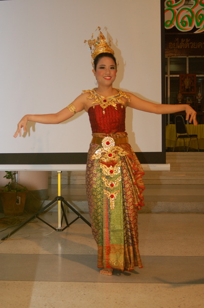 ../Picture/2554/MJUP2011010412110902.JPG