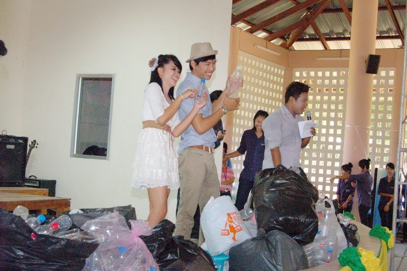 ../Picture/2554/MJUP2011082911484806.JPG