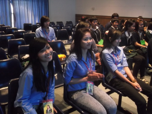 ../Picture/2555/MJUP2012012009145402.JPG