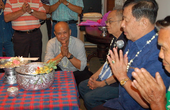 ../Picture/2555/MJUP2012042514180210.JPG