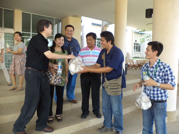 ../Picture/2555/MJUP2012081318314802.JPG