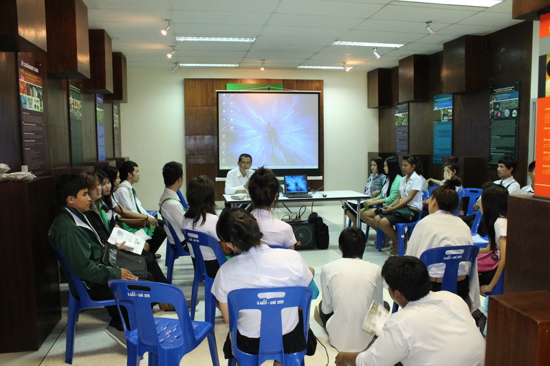 ../Picture/2555/MJUP2012092616035304.JPG