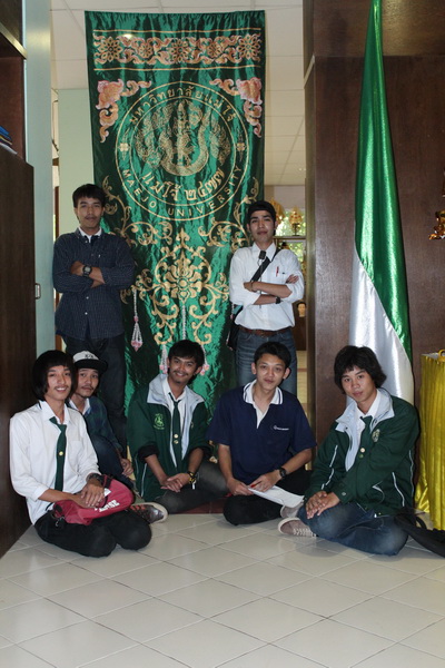 ../Picture/2555/MJUP2012092616041808.JPG
