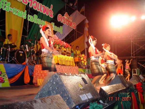 ../Picture/2550/DSC04097.JPG
