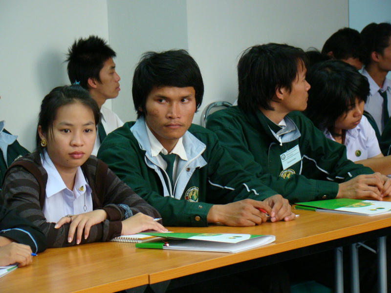 ../Picture/2554/MJUP2011020215034003.JPG