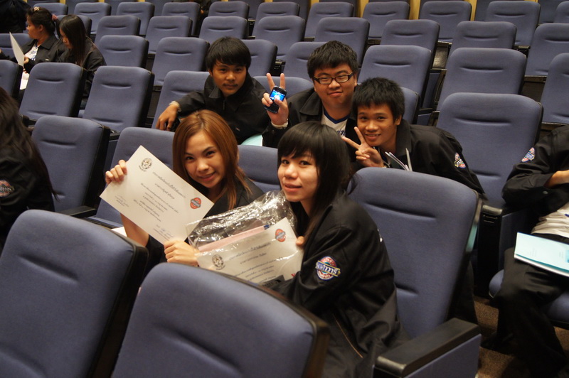 ../Picture/2554/MJUP2011071109470001.JPG