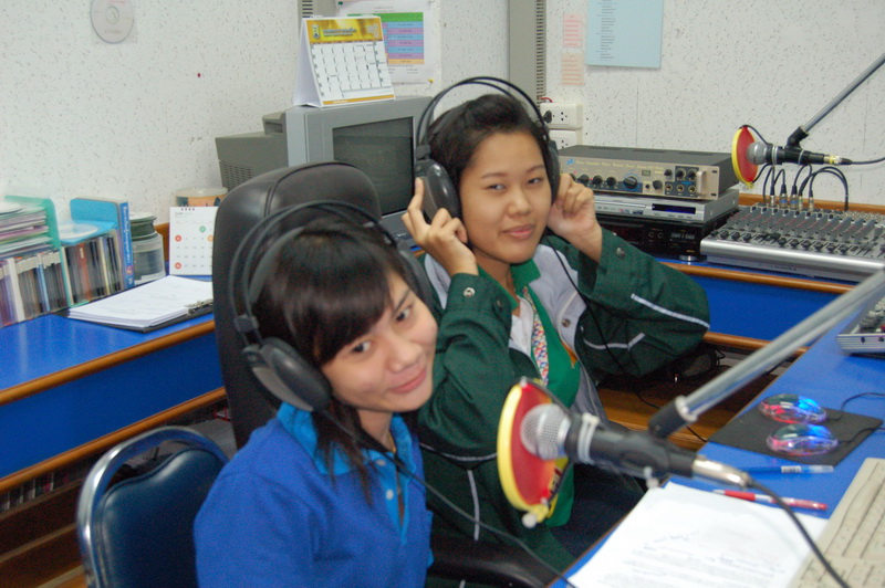 ../Picture/2554/MJUP2011072213064002.JPG
