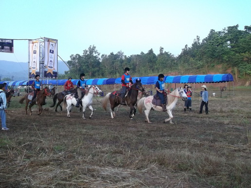 ../Picture/2554/MJUP2011103115260505.JPG