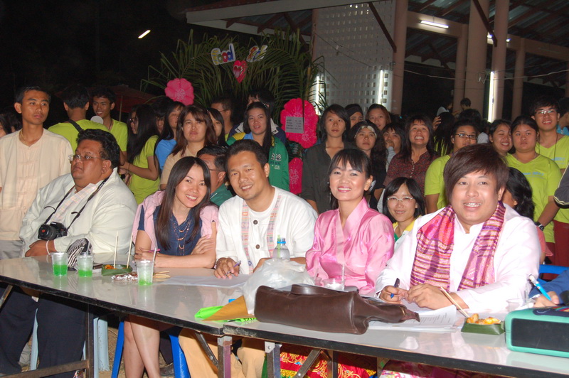 ../Picture/2554/MJUP2011111017024502.JPG