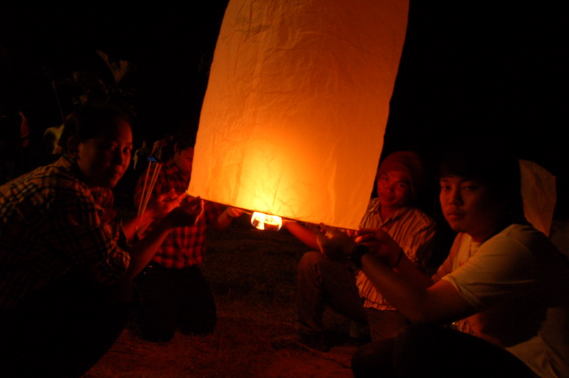 ../Picture/2554/MJUP2011111017034507.JPG